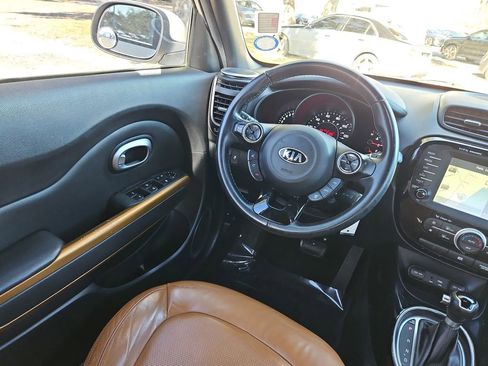 Used 2015 Kia Soul ! w/ Sun & Sound Package image 9