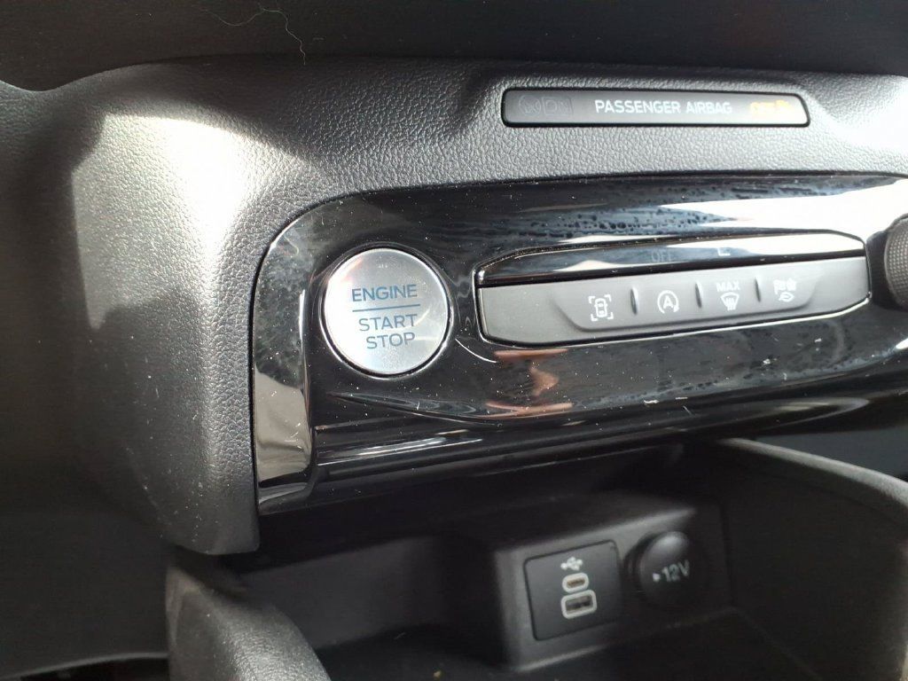 Certified 2024 Ford Escape ST-Line w/ Tech Pack #1 AWD/4WD image 25