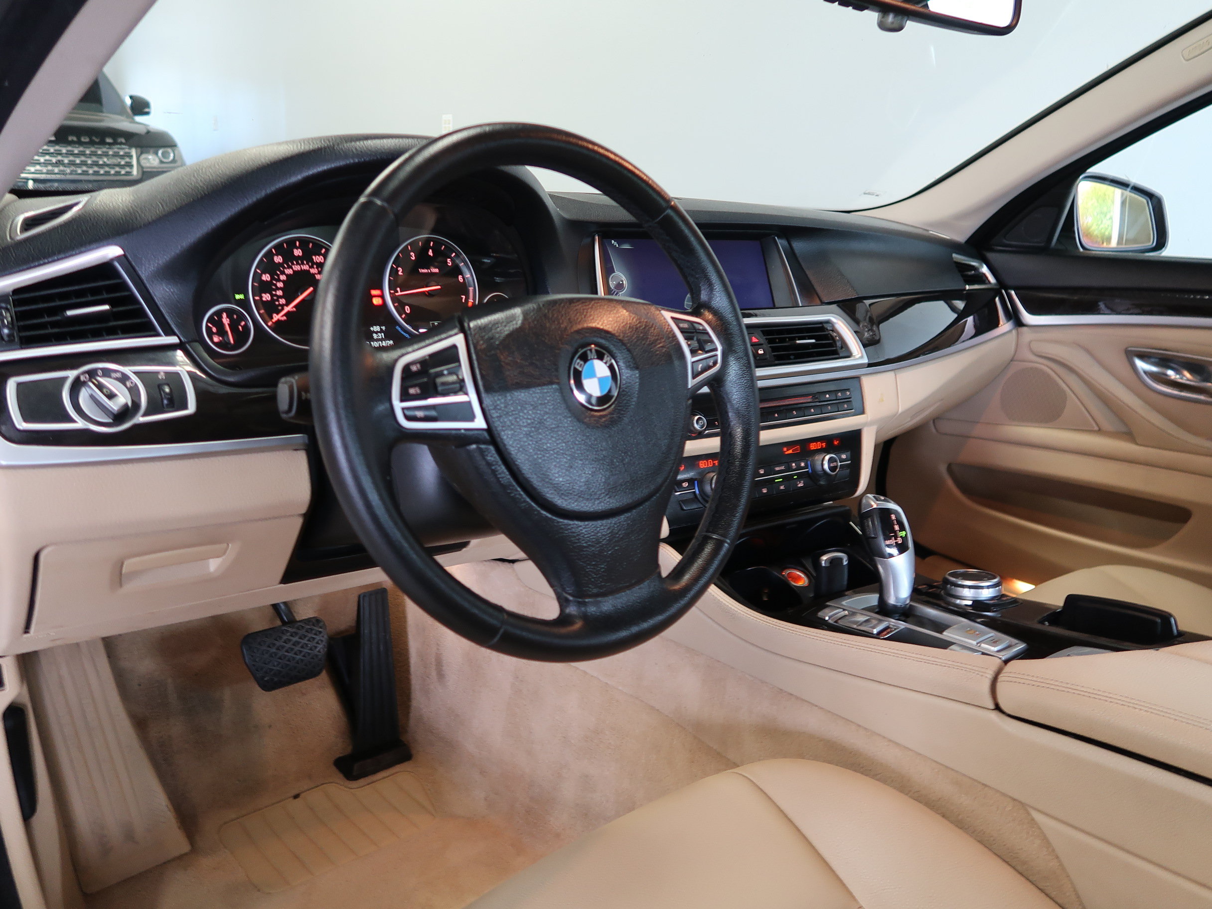 Used 2014 BMW 528i Sedan RWD image 14