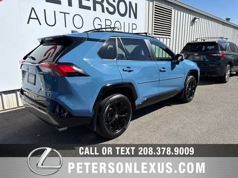 Used 2022 Toyota RAV4 SE w/ Convenience Package AWD/4WD image 4