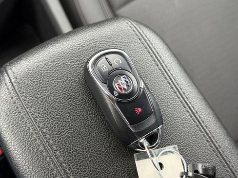 Used 2025 Buick Encore GX Preferred FWD image 21