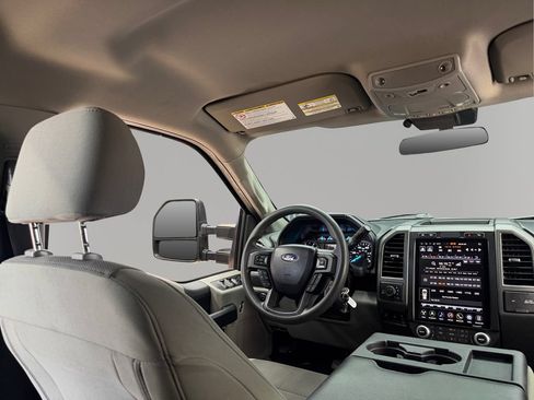 Used 2020 Ford F250 XL w/ STX Appearance Package AWD/4WD image 20