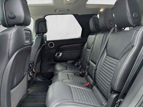 New 2024 Land Rover Discovery S AWD/4WD image 17