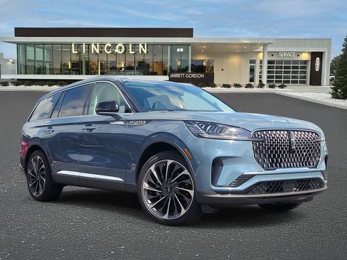 Used 2026 Lincoln Aviator Reserve w/ Luxury Package RWD image 1