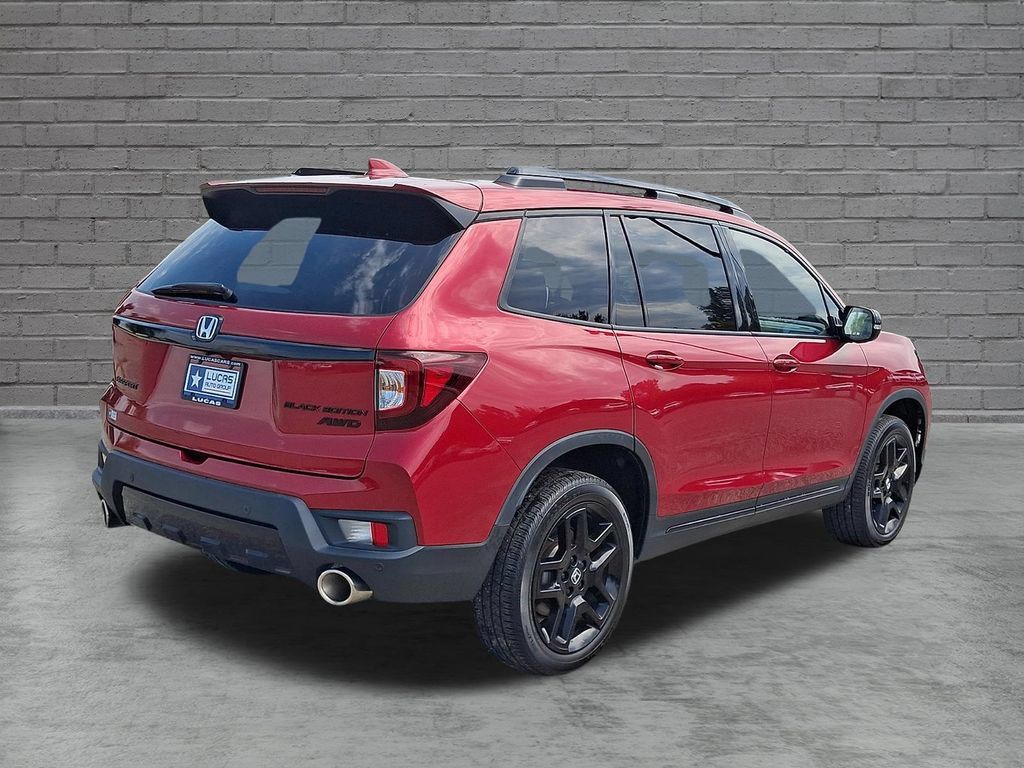 Used 2024 Honda Passport Black Edition image 12