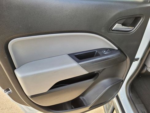 Used 2020 Chevrolet Colorado LT image 14