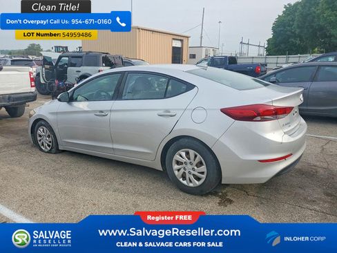 Used 2017 Hyundai Elantra SE FWD image 3