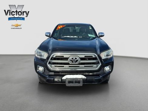 Used 2017 Toyota Tacoma Limited w/ Tow Package AWD/4WD image 2