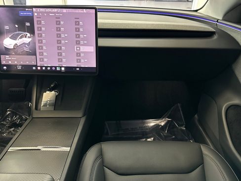Used 2026 Tesla Model 3 RWD image 32