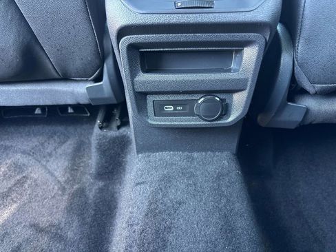 Used 2023 Volkswagen Tiguan SEL R-Line AWD/4WD image 13