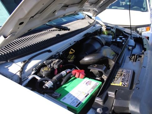 Used 2013 Ford E-150 and Econoline 150 RWD image 19