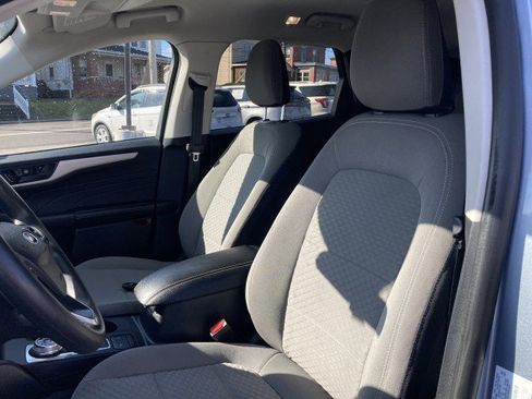 Certified 2022 Ford Escape SE image 7