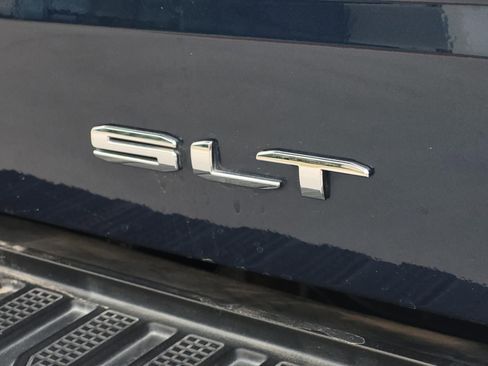 Used 2022 GMC Sierra 1500 SLT image 5