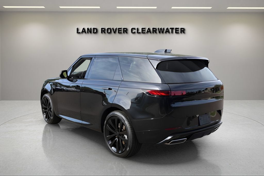 New 2026 Land Rover Range Rover Sport Dynamic SE AWD/4WD image 3