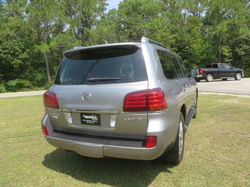 Used 2009 Lexus LX 570 4WD image 6