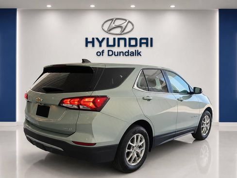 Used 2022 Chevrolet Equinox LT AWD/4WD image 4