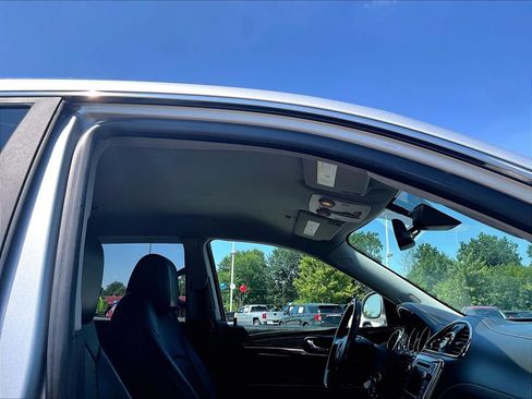 Used 2015 Buick Enclave Premium w/ Trailering Package AWD/4WD image 23