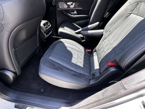 Certified 2025 Mercedes-Benz GLS 63 AMG 4MATIC image 25