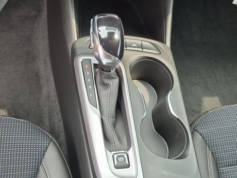 Certified 2026 Buick Envista Preferred w/ Advanced Safety Package FWD image 14