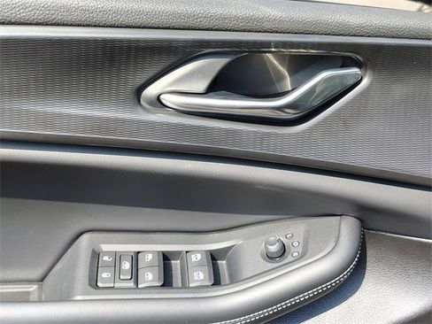 New 2025 Jeep Grand Cherokee L Altitude image 12