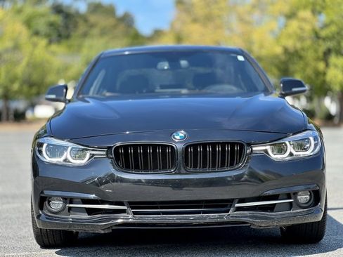 Used 2018 BMW 330i xDrive Sedan image 2