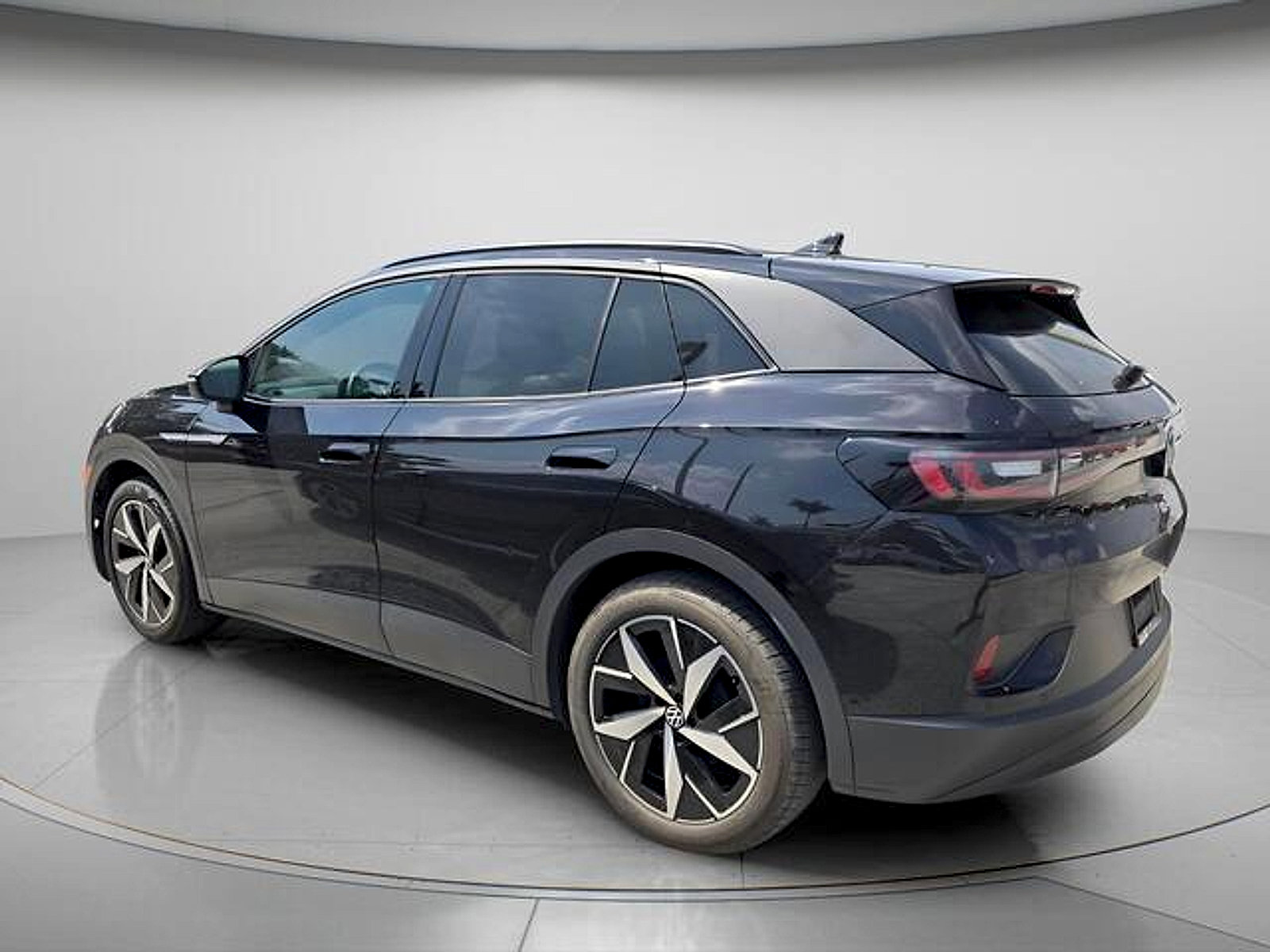 Used 2023 Volkswagen ID.4 S RWD image 5