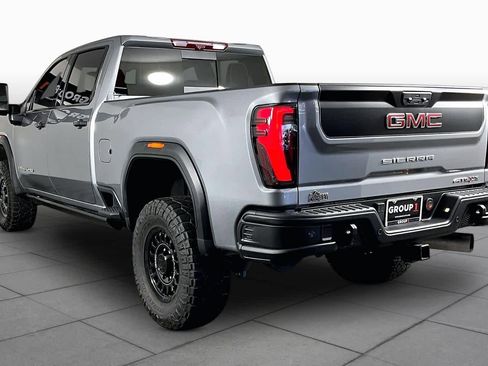 Used 2024 GMC Sierra 2500 AT4X w/ AT4X AEV Edition AWD/4WD image 12