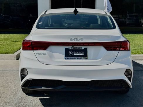 Used 2024 Kia Forte LXS FWD image 13