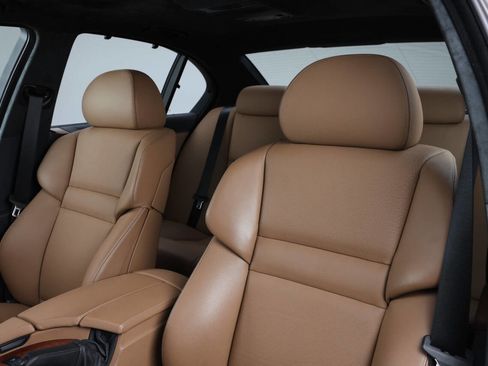 Used 2006 BMW M5 image 77