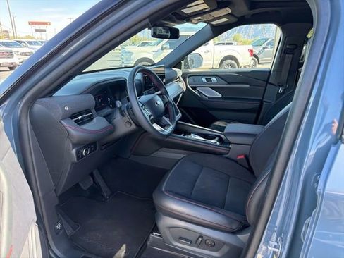 Used 2025 Ford Explorer ST AWD/4WD image 20