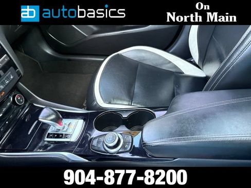 Used 2017 INFINITI QX30 Sport w/ Sport Leather Package FWD image 18