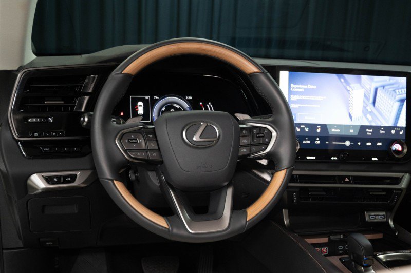 Used 2024 Lexus RX 350h w/ Convenience Package AWD/4WD image 16