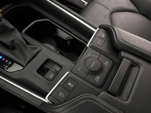Used 2024 Toyota Grand Highlander AWD image 21