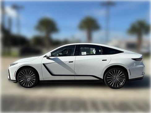 New 2026 Lexus ES 350e FWD image 4