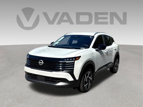 New 2026 Nissan Kicks SV w/ SV Premium Package FWD image 3