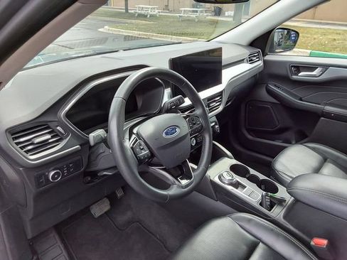Used 2024 Ford Escape Platinum AWD/4WD image 20