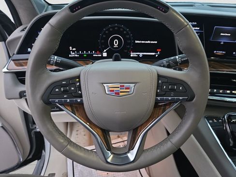 Certified 2024 Cadillac Escalade Sport Platinum w/ LPO, ONYX Package image 13