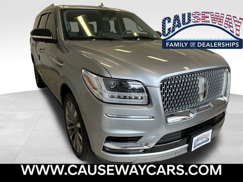 Used 2020 Lincoln Navigator Reserve w/ Luxury Package image 1