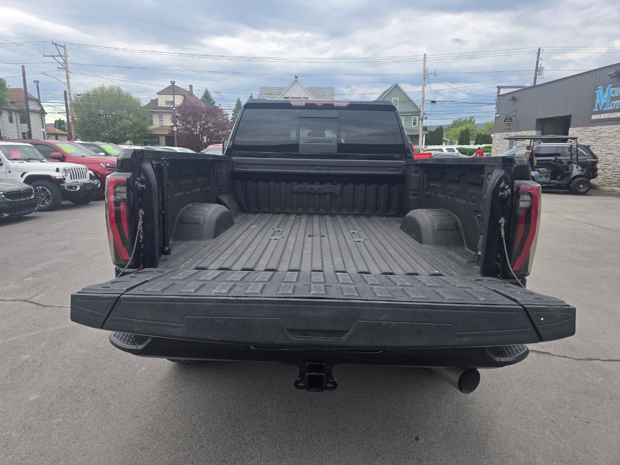 Used 2024 GMC Sierra 3500 AT4 w/ AT4 Preferred Package AWD/4WD image 18