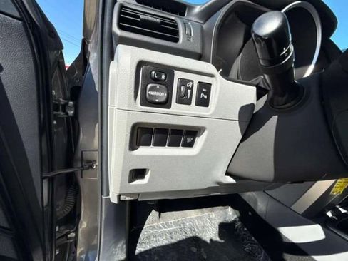 Used 2011 Toyota 4Runner Limited image 11