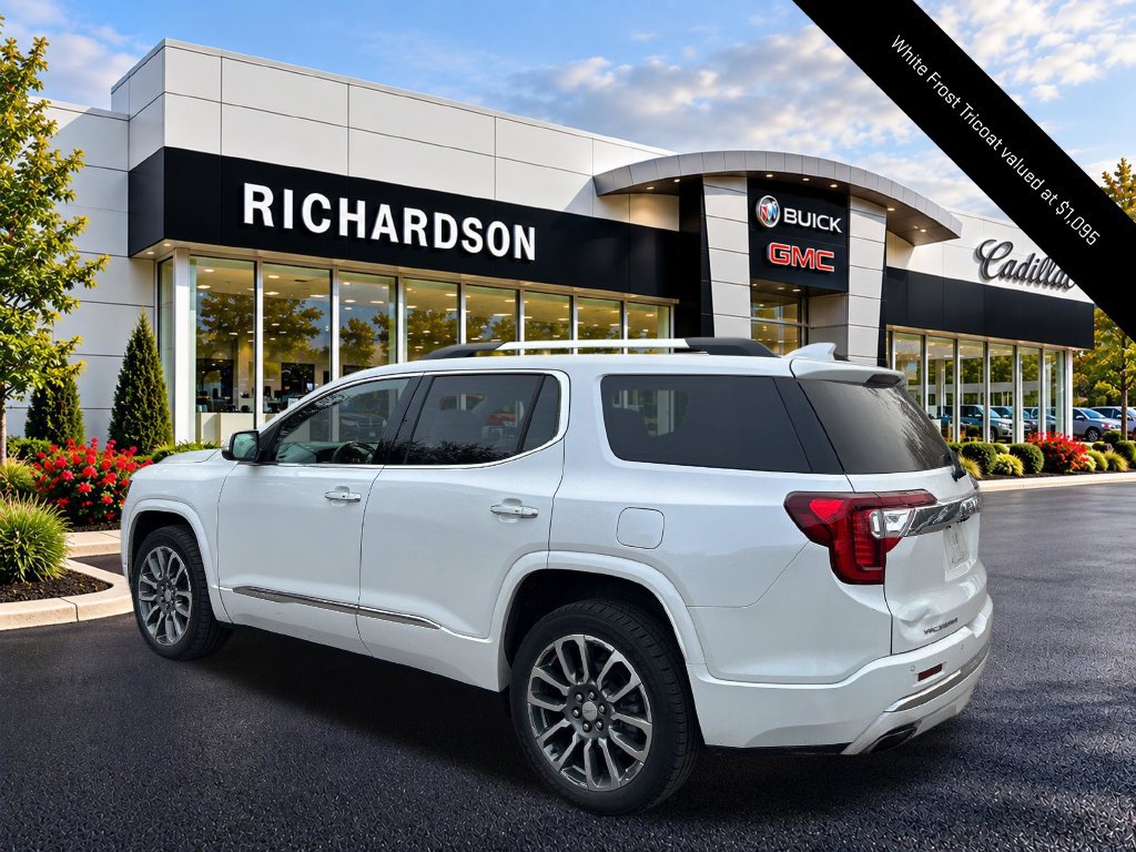 Used 2021 GMC Acadia Denali w/ Denali Ultimate Package AWD/4WD image 3