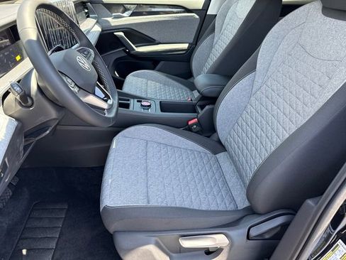 New 2025 Volkswagen Tiguan S image 37