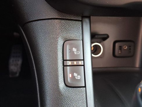 Used 2019 GMC Acadia SLT image 27