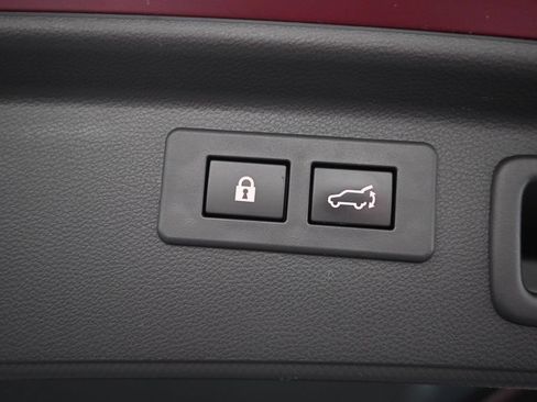 Used 2023 Subaru Forester Limited AWD/4WD image 37