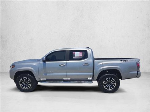 Used 2020 Toyota Tacoma TRD Sport w/ Technology Package RWD image 8