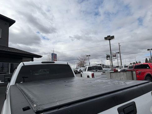 Used 2011 GMC Sierra 2500 Denali image 10