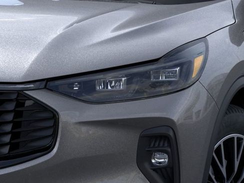 New 2025 Ford Escape SE w/ PHEV Premium Package FWD image 18