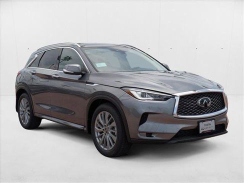 New 2025 INFINITI QX50 Luxe image 7