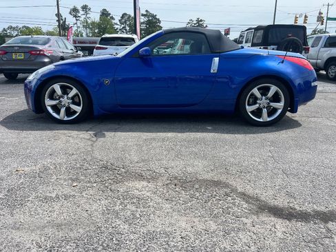 Used 2006 Nissan 350Z Touring RWD image 6