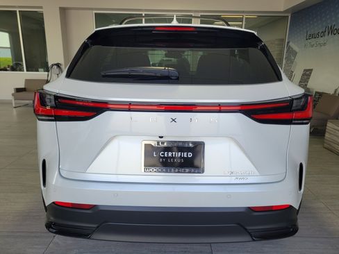 Used 2025 Lexus NX 350h 350h Premium w/ Accessory Package (2T) image 4